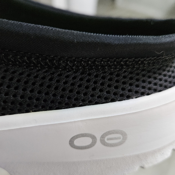 Men's OOCOOZIE Sport Mule White and Black - Picture 7 of 14